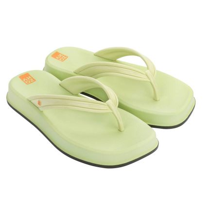 Chinelo Feminino Zaxy Atemporal Flatform - 18569 - Verde Citrico Claro - Atacado