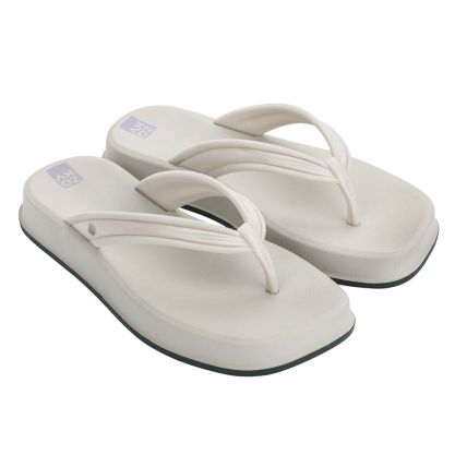 Chinelo Feminino Zaxy Atemporal Flatform - 18569 - Off White - Atacado